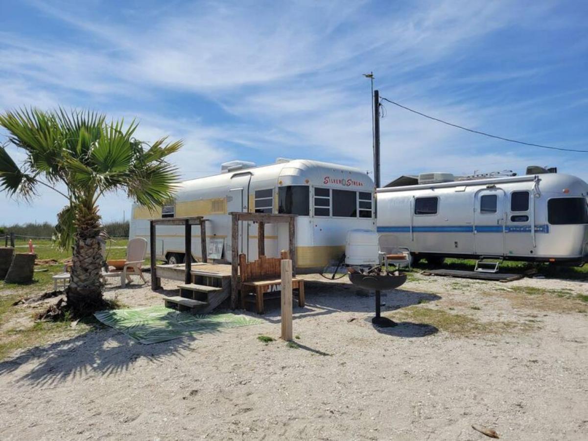 Maggie At The Beach - 1973 Vintage Rv 拉瓦卡港 外观 照片